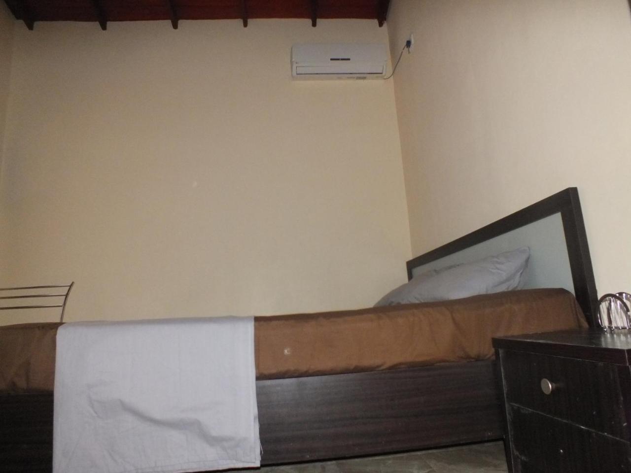 Hillsview Rest & Guest House Матале Екстериор снимка