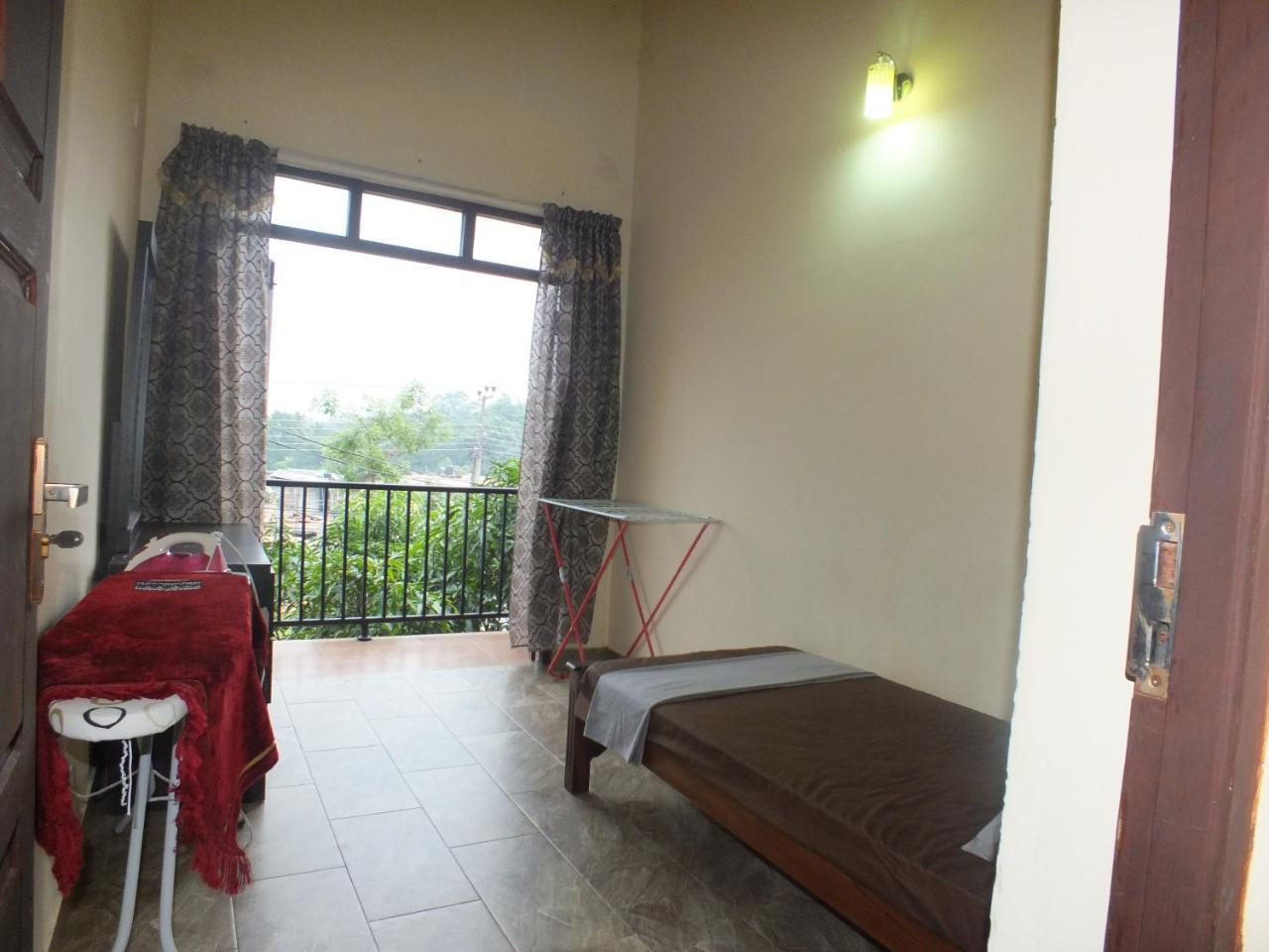Hillsview Rest & Guest House Матале Екстериор снимка