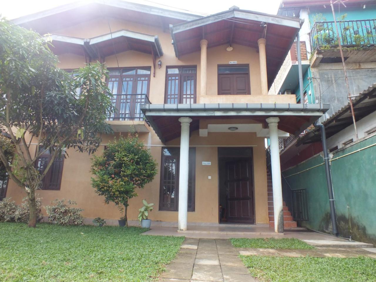 Hillsview Rest & Guest House Матале Екстериор снимка