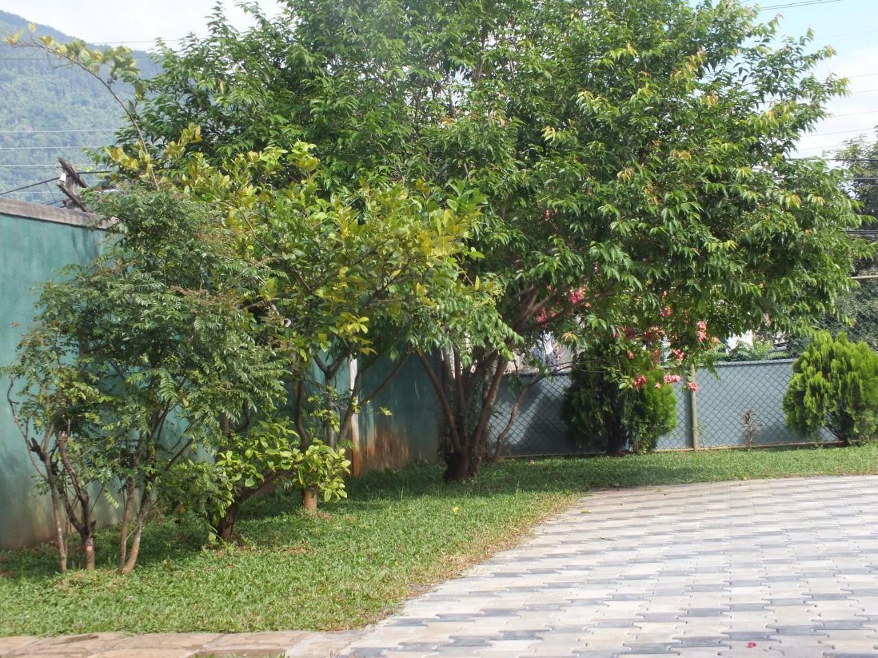 Hillsview Rest & Guest House Матале Екстериор снимка