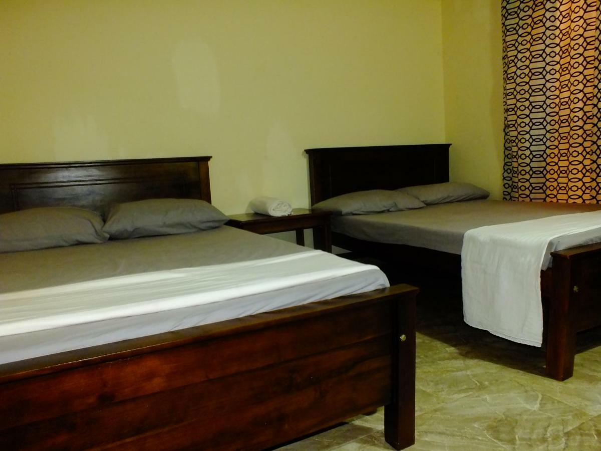 Hillsview Rest & Guest House Матале Екстериор снимка